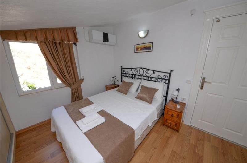 7 Bedroom Villa with Pool in Kalkan, Sleeps 14