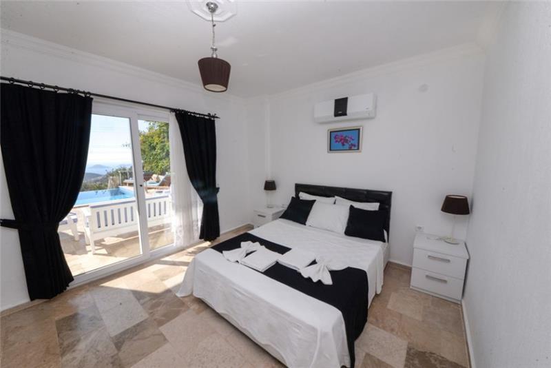 Sea-view villa in Kalkan, photograph 21