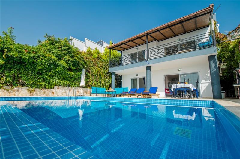 Sea-view villa in Kalkan, photograph 3