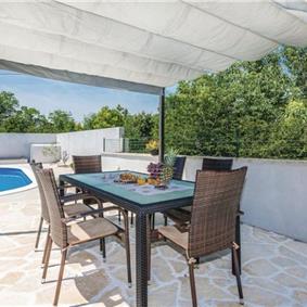 3 Bedroom Villa with Pool in Paljuv near Zadar, sleeps 7-8