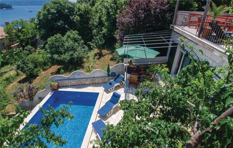 1 Bedroom Villa with Pool and Sea View in Trstenik, Peljesac Peninsula, sleeps 2-6