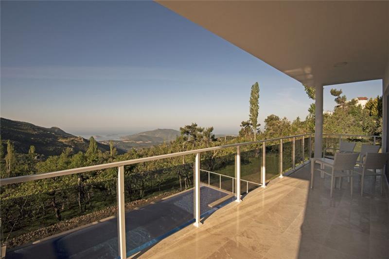 Sea-view villa in Kalkan, photograph 15
