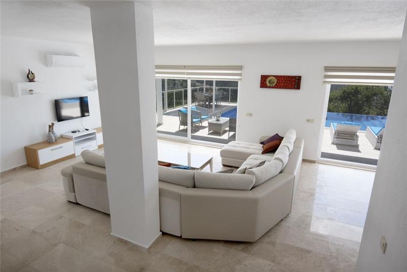 Sea-view villa in Kalkan, photograph 6