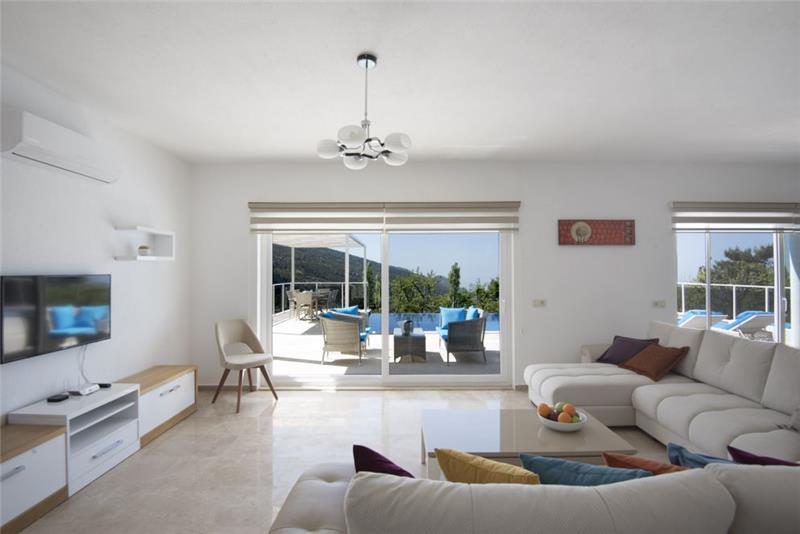 Sea-view villa in Kalkan, photograph 7