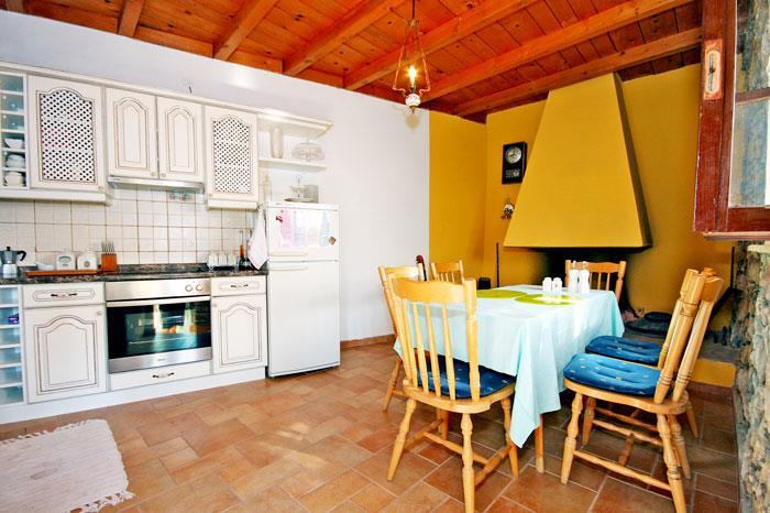 Sea-view villa in Smokvica, photograph 9