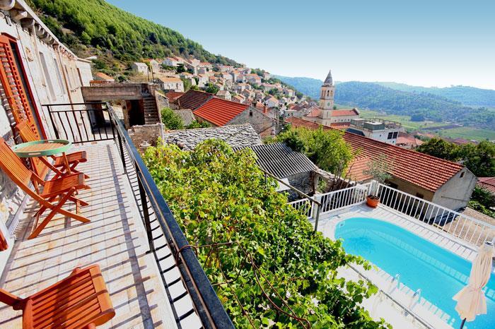 Sea-view villa in Smokvica, photograph 1