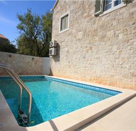 3 Bedroom Stone villa with Pool, Korcula, Sleeps 8
