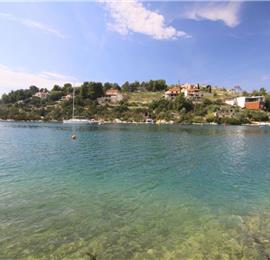 2 bedroom Seaside Villa with Pool on Brac Island, Sleeps 4
