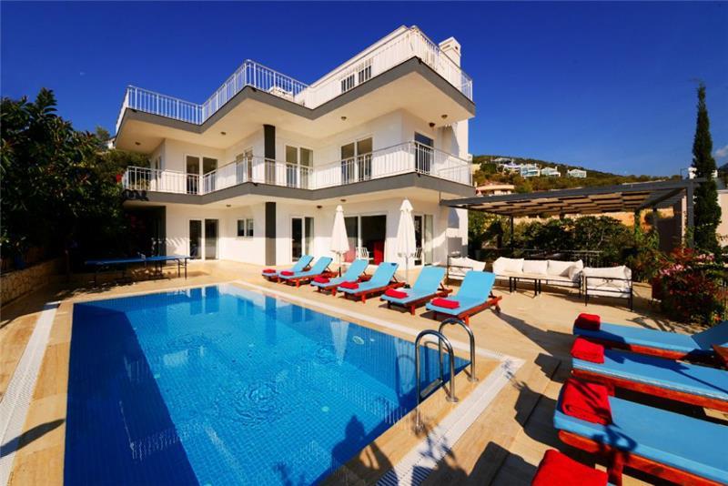 Villa in Kalkan, photograph 1