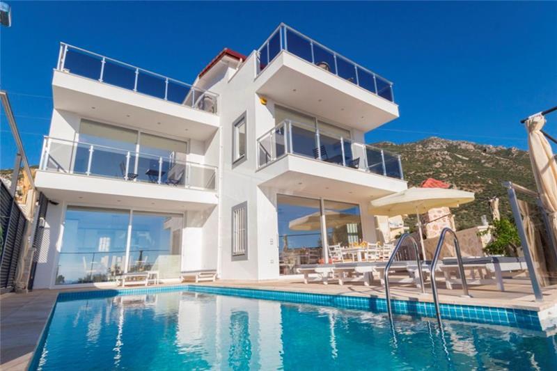 Villa in Kalkan, photograph 1