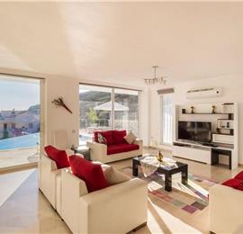 4 Bedroom Villa with Pool in Kalkan, Sleeps 8