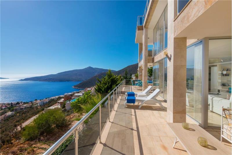 Sea-view villa in Kalkan, photograph 4