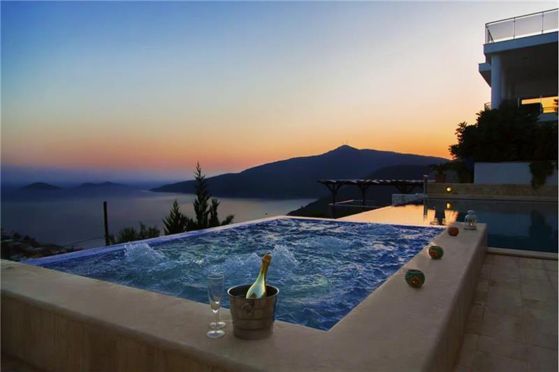 Sea-view villa in Kalkan, photograph 19