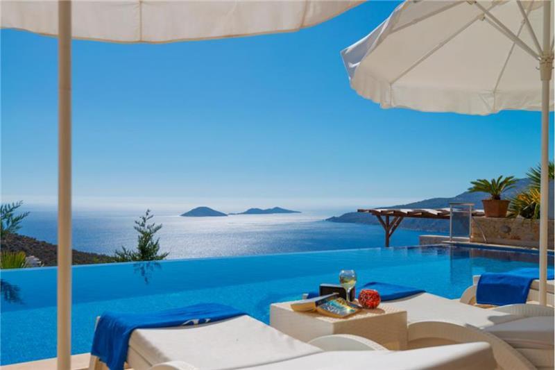 Sea-view villa in Kalkan, photograph 2