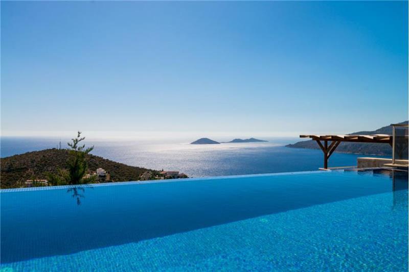 Sea-view villa in Kalkan, photograph 3