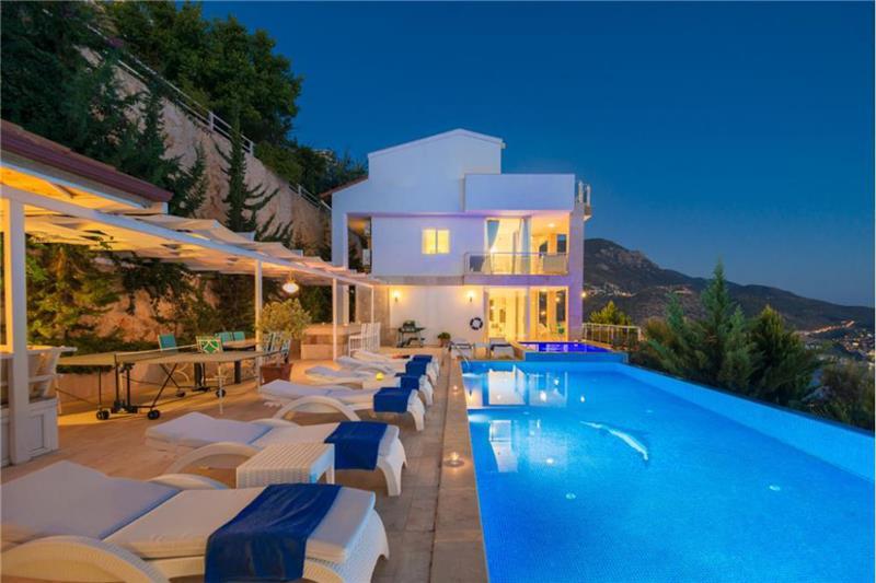 Sea-view villa in Kalkan, photograph 23