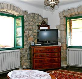 3 bedroom Villa with pool near Crikvenica, Sleeps 4-6