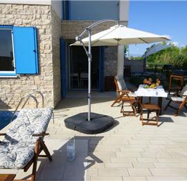 Selection of 4 and 5 Bedroom Villas with Pool or Jacuzzi in Privlaka near Zadar, Sleeps 8-10