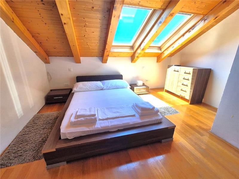 Sea-view villa in Cavtat, photograph 9