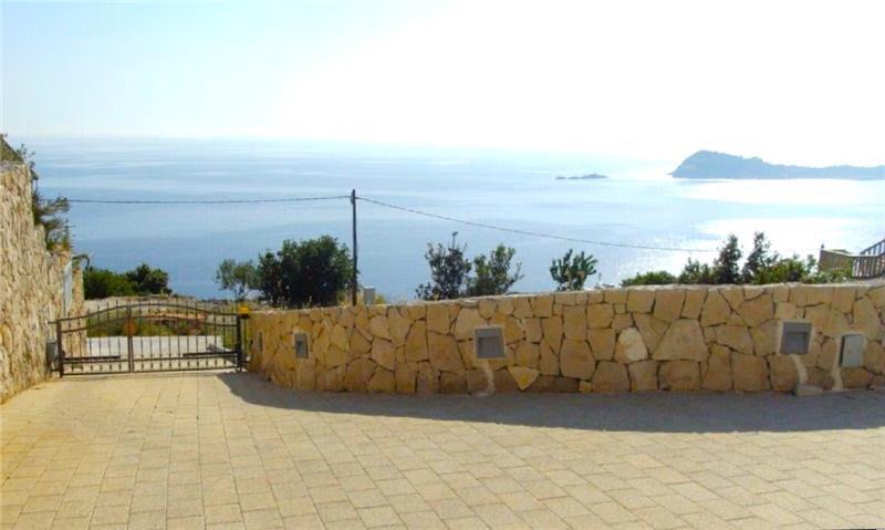 Sea-view villa in Cavtat, photograph 32