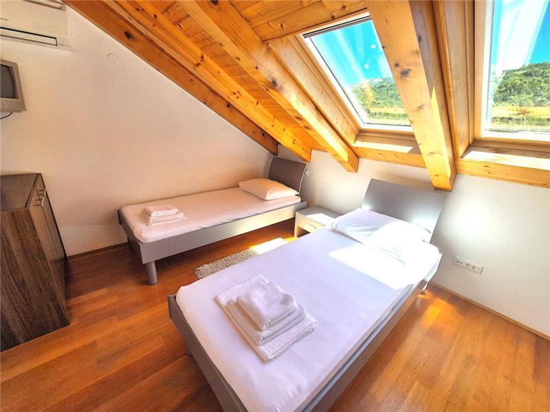 Sea-view villa in Cavtat, photograph 10
