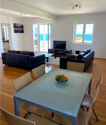 9 Bedroom Villa with Pool and Sea Views in Cavtat, sleeps 18