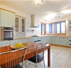 6 Bedroom Villa with Pool in Zadar, Sleeps 12 - 16