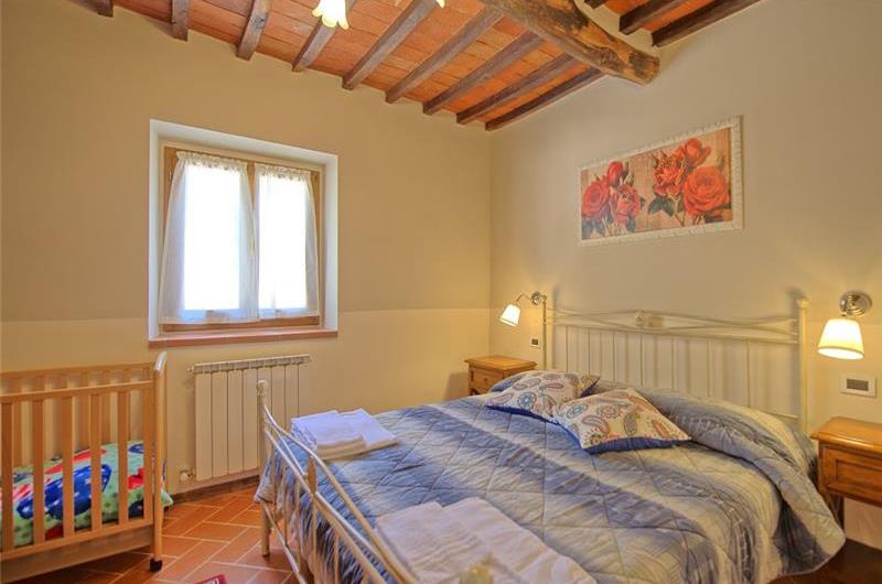 7 Bedroom Villa with Pool near Loro Ciuffenna in Tuscany, Sleeps 14