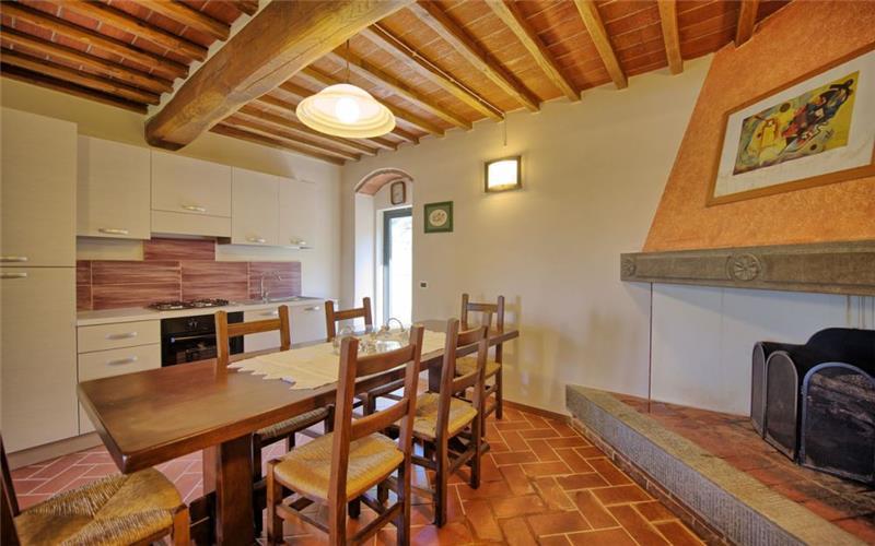 7 Bedroom Villa with Pool near Loro Ciuffenna in Tuscany, Sleeps 14