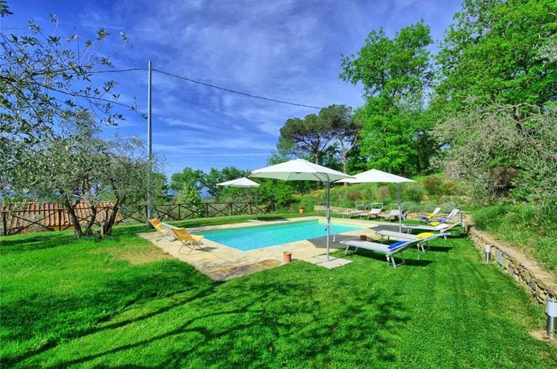 7 Bedroom Villa with Pool near Loro Ciuffenna in Tuscany, Sleeps 14