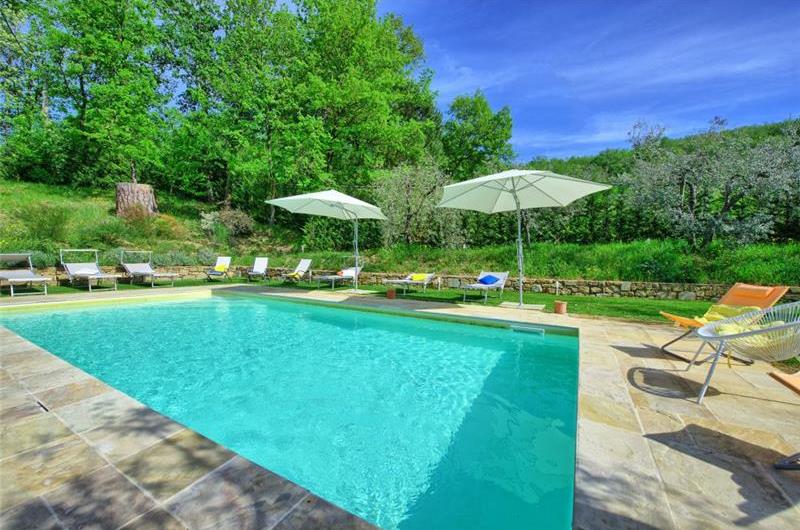 7 Bedroom Villa with Pool near Loro Ciuffenna in Tuscany, Sleeps 14