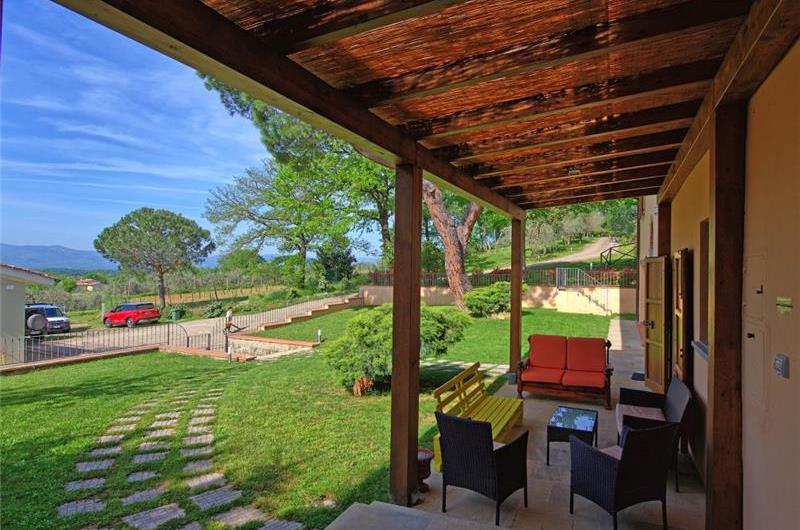 7 Bedroom Villa with Pool near Loro Ciuffenna in Tuscany, Sleeps 14