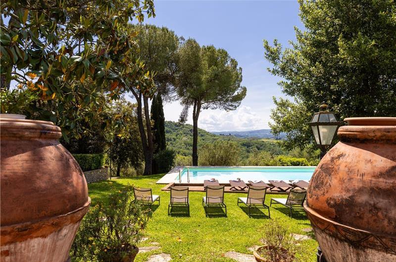 8 Bedroom Villa with Pool near Certaldo, Tuscany, Sleeps 14 - 15
