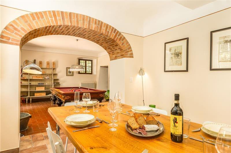 8 Bedroom Villa with Pool near Certaldo, Tuscany, Sleeps 14 - 15