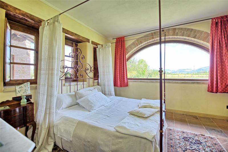 Villa in Umbria, photograph 17