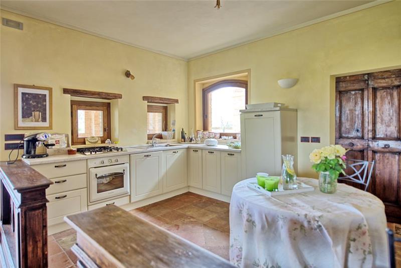 Villa in Umbria, photograph 9
