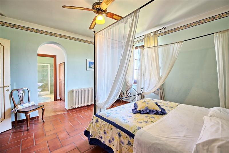 Villa in Umbria, photograph 17