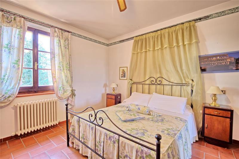 Villa in Umbria, photograph 15