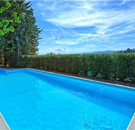 7 Bedroom Villa with Pool near Assisi in Umbria, Sleeps 13-15