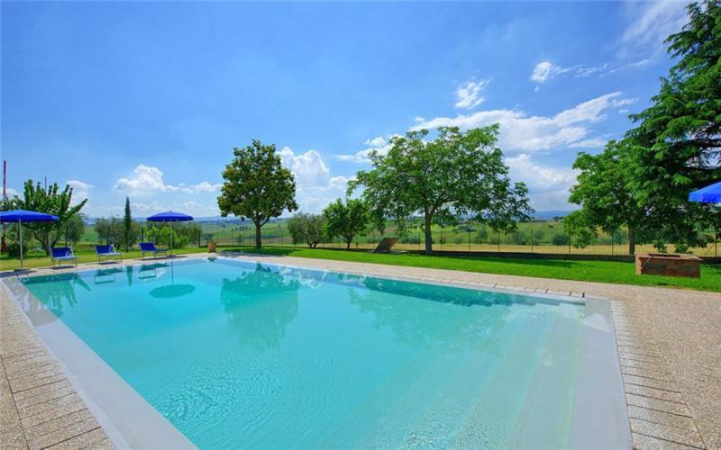 Villa in Tuscany, photograph 3