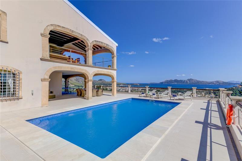 Sea-view villa in Mallorca, photograph 2
