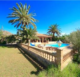 2 Bedroom Villa with Pool in Port de Pollensa, Sleeps 4