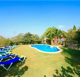 4 Bedroom Villa with Pool near Pollensa, Mallorca, Sleeps 8