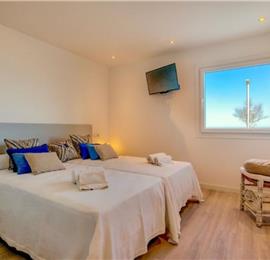 4 Bedroom Seafront Villa in Can Picafort, Sleeps 8