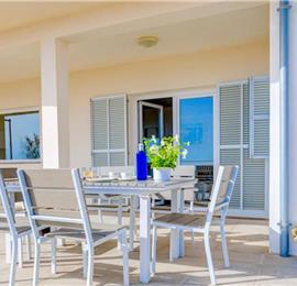 4 Bedroom Seafront Villa in Can Picafort, Sleeps 8