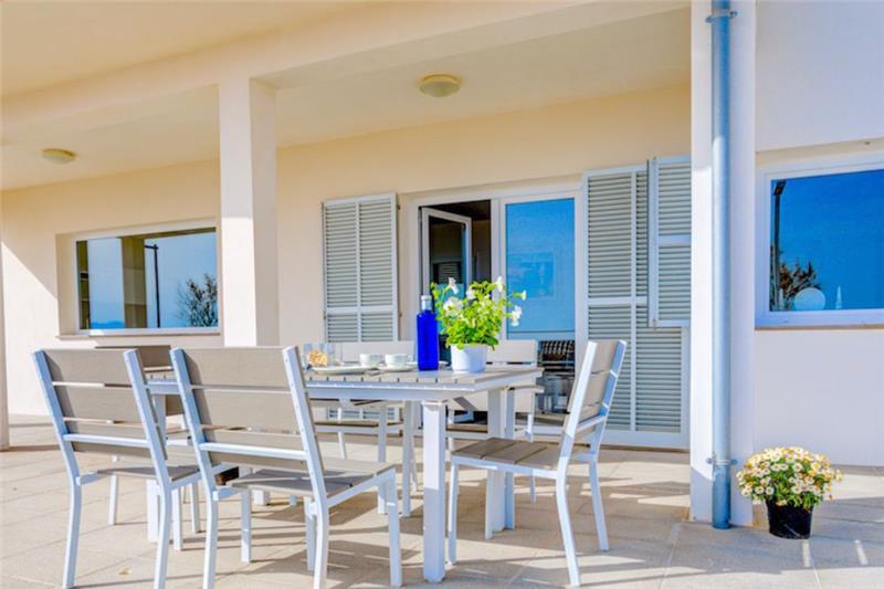 Sea-view villa in Mallorca, photograph 2