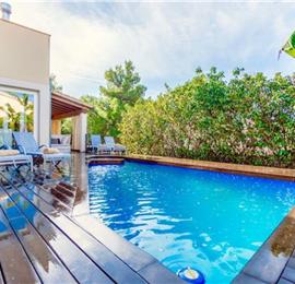 3 Bedroom Villa with Pool in Bonaire, Mallorca, Sleeps 6