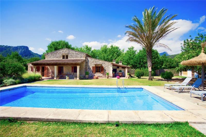 Villa in Mallorca, photograph 1
