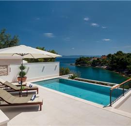 4 Bedroom Seafront Villa with Pool near Sumartin, Brac Island, Sleeps 8