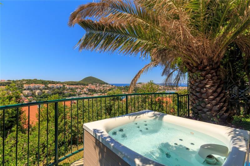 Sea-view villa in Dubrovnik, photograph 4